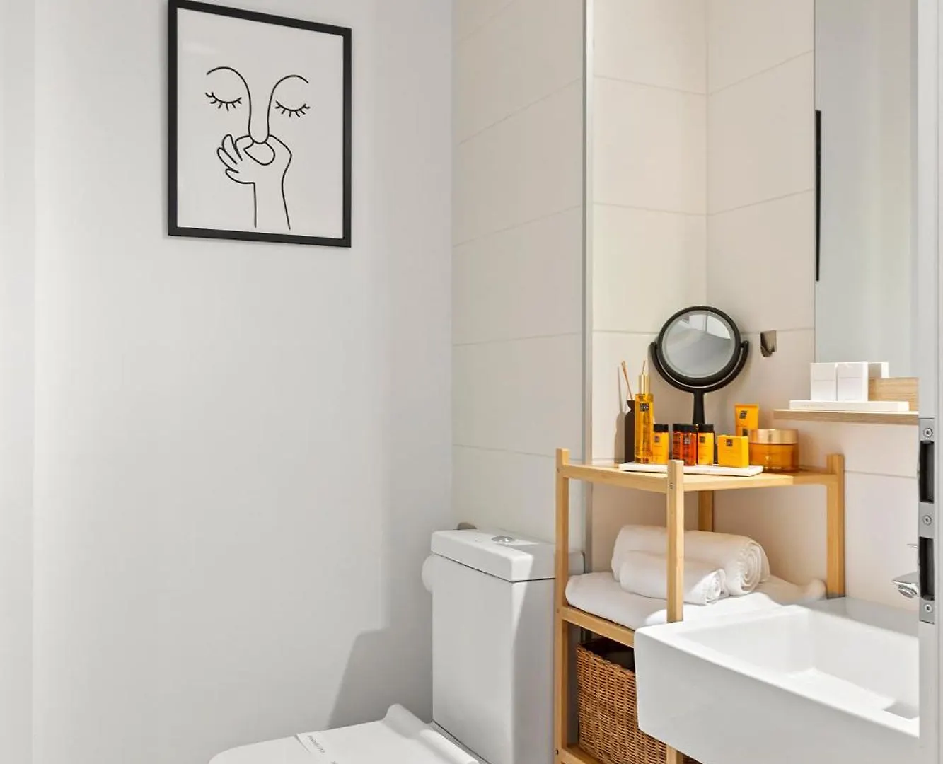 Mido Park Apartment With Private Parking & Self Check-In Bucharest
