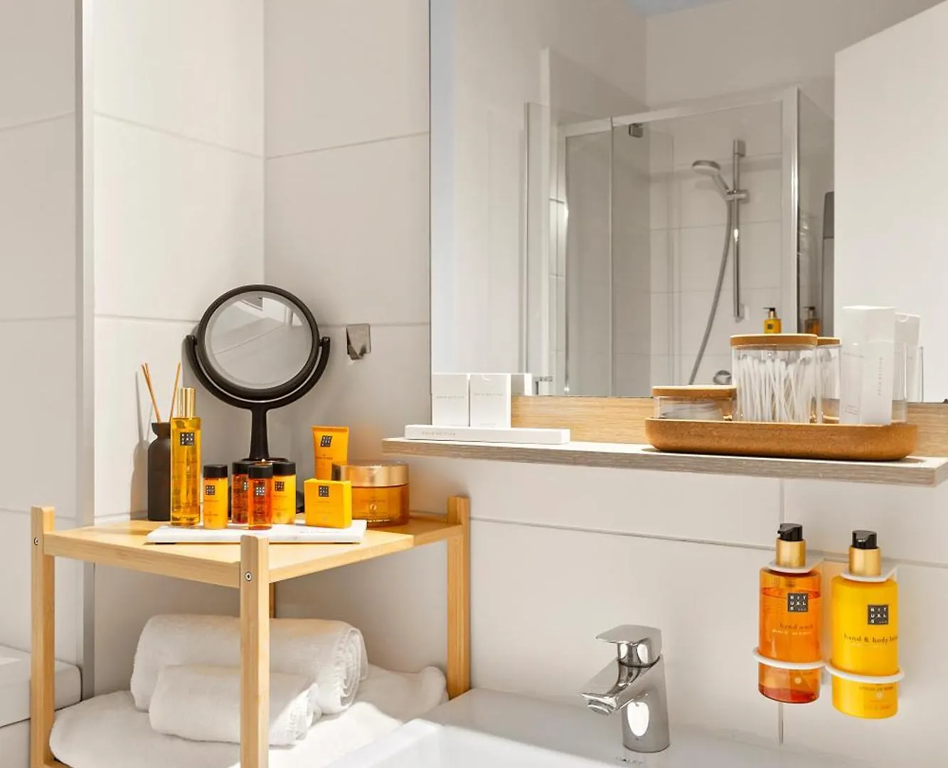 Mido Park Apartment With Private Parking & Self Check-In Bucharest