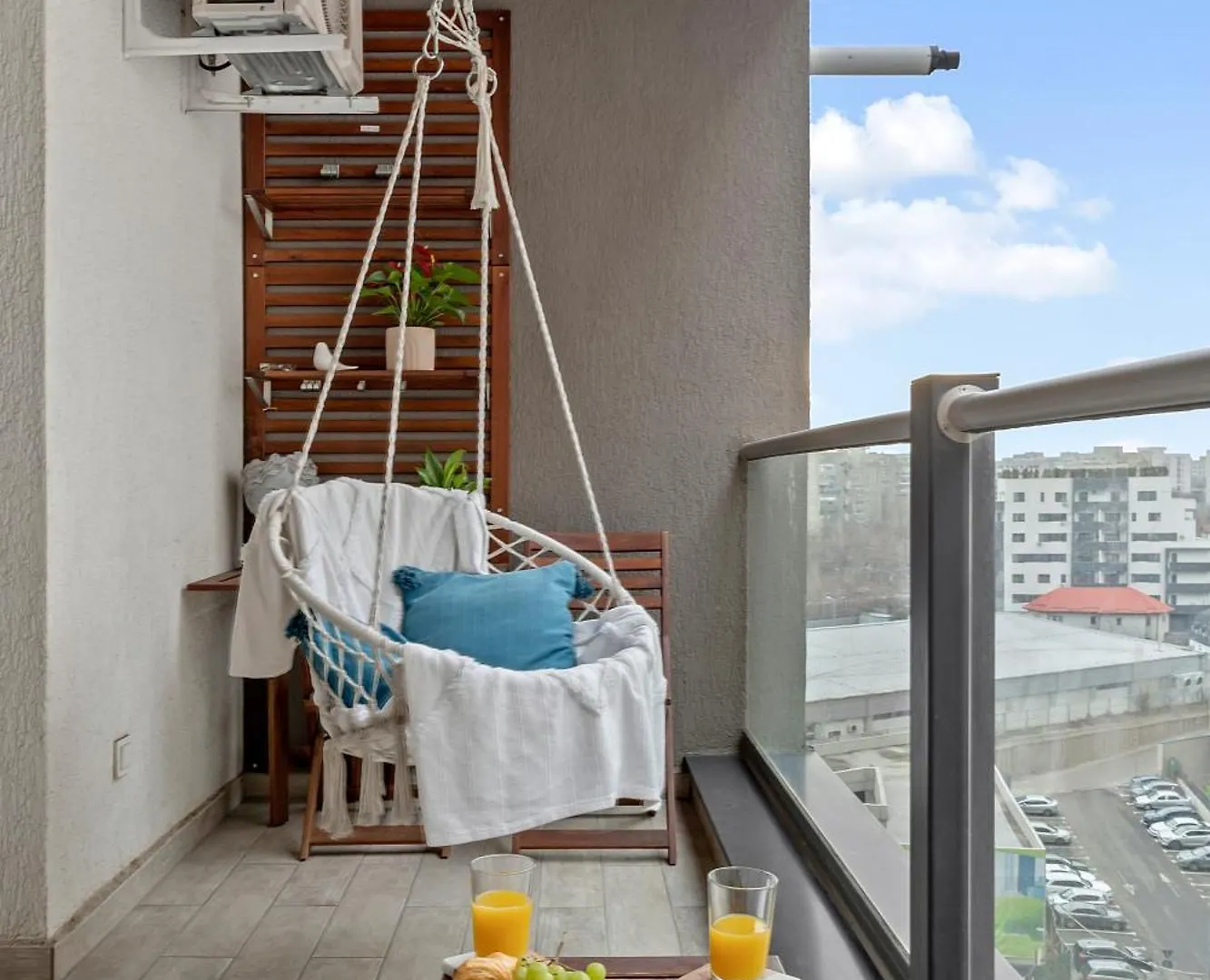 Mido Park Apartment With Private Parking & Self Check-In Bucharest Romania